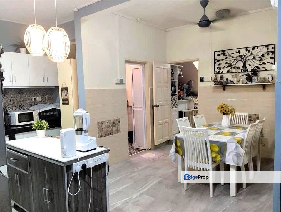 Taman Muhibbah / Saleng / Kulai / 2.5 Storey Terrace , Johor, Kulai