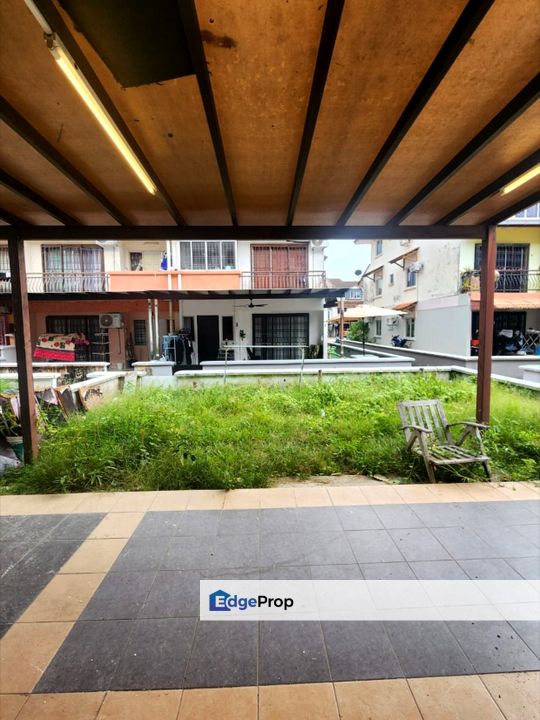 Ros Villa / Taman Tampoi Indah / Townhouse , Johor, Tampoi