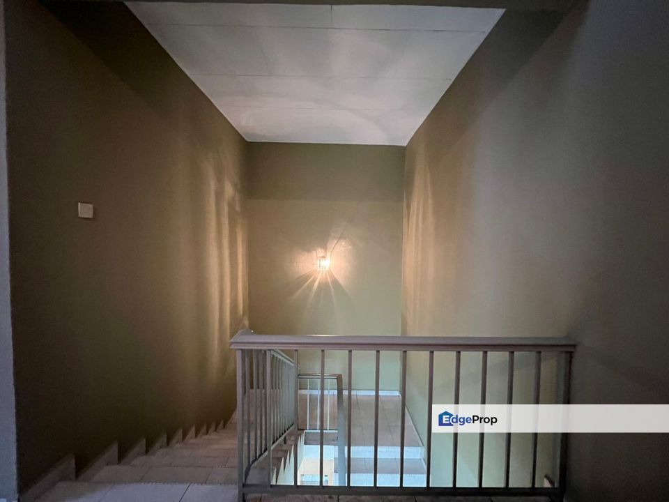 Taman Tampoi Indah / Jalan Titiwangsa / Double Storey Terrace , Johor, Tampoi