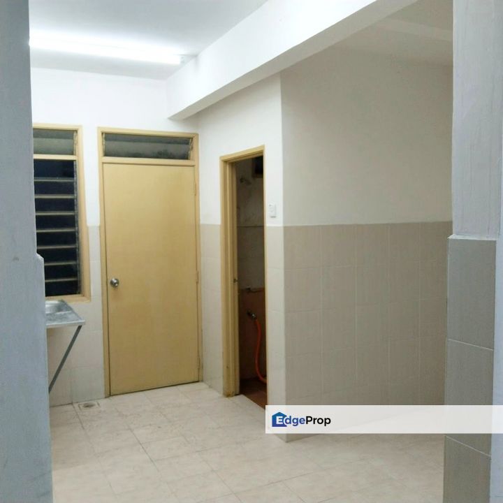 Taman Pulai Jaya / Skudai / Kangkar Pulai / 2 Storey Medium Cost , Johor, Kangkar Pulai