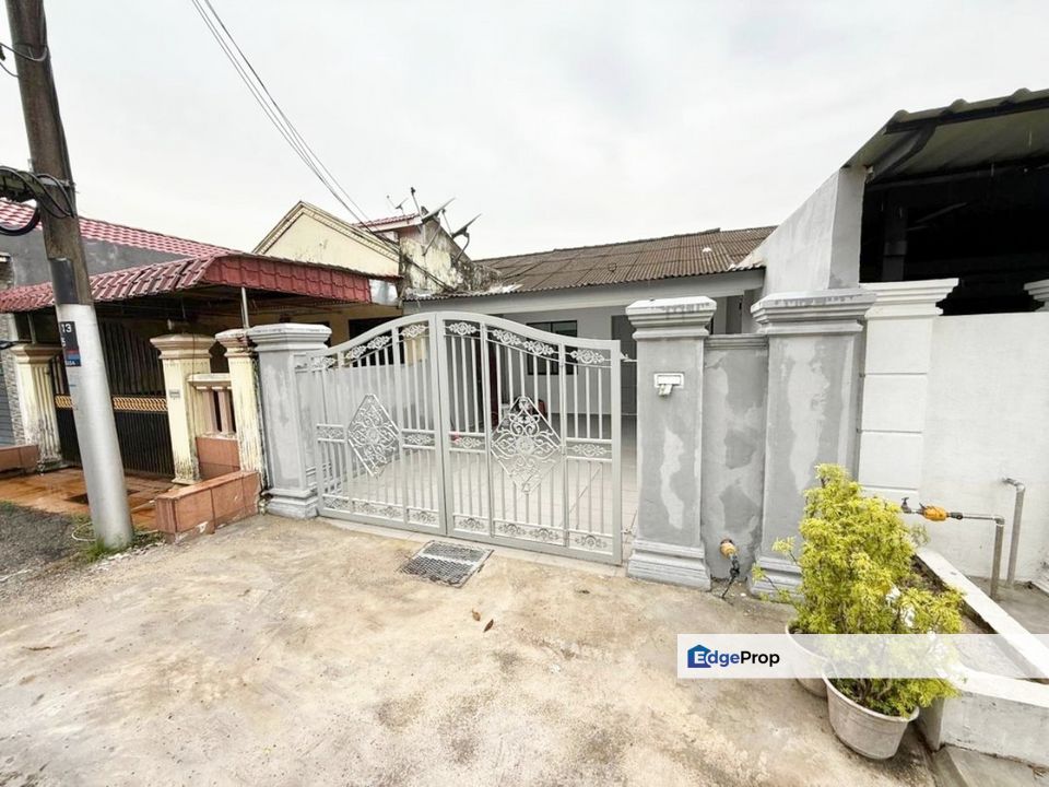 Taman Rinting / Jalan Gelam / Single Storey Low Cost , Johor, Masai