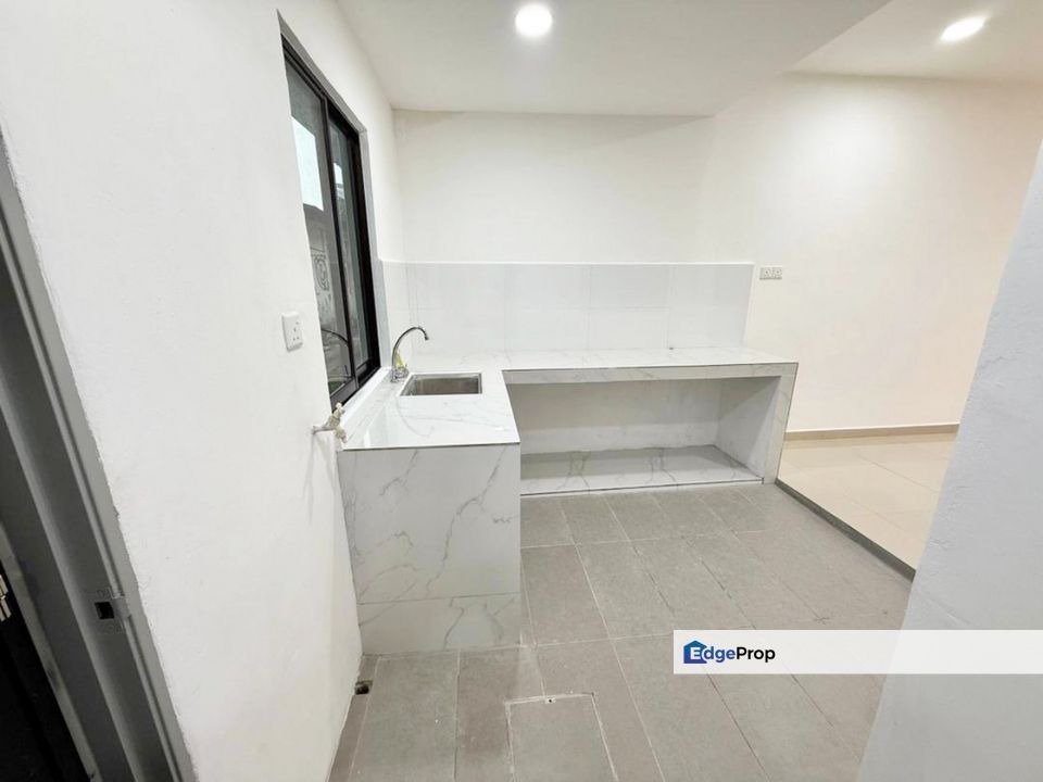 Taman Rinting / Jalan Gelam / Single Storey Low Cost , Johor, Masai