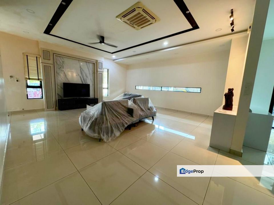 Taman Sri Intan / Jalan Bentara / 2.5 Storey Semi D , Johor, Johor Bahru