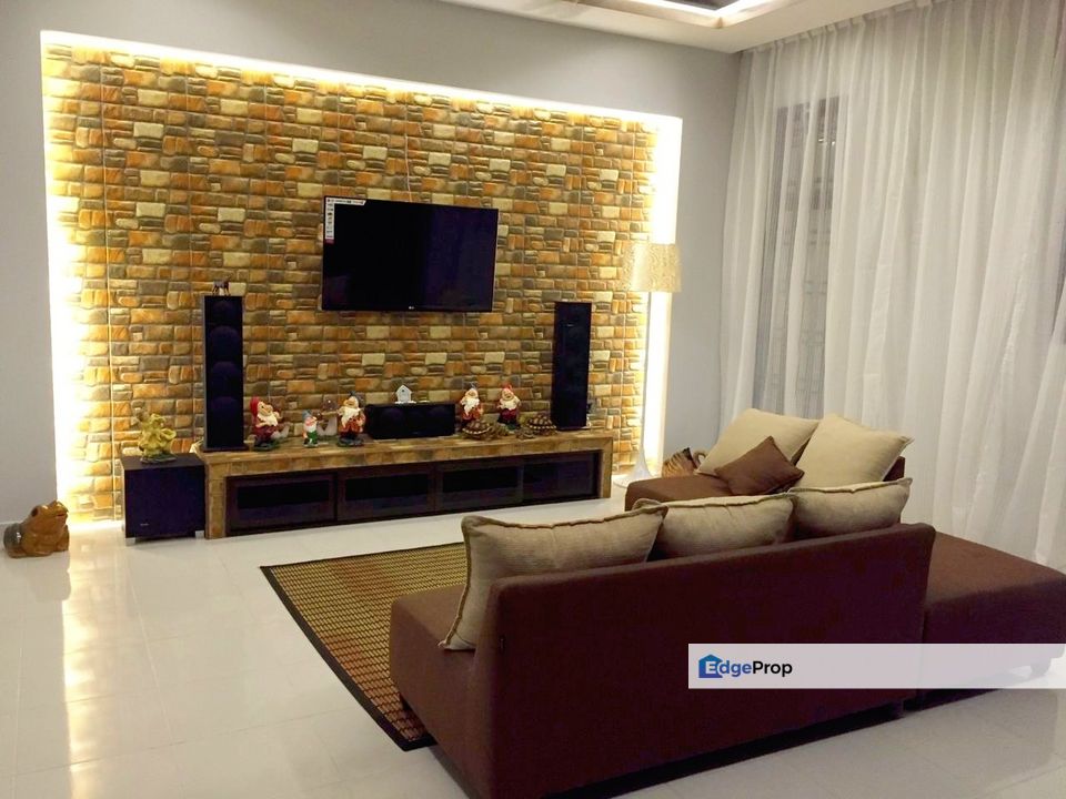 Acacia / Bandar Putra / Kulai / Double Storey Terrace , Pahang, Kuantan