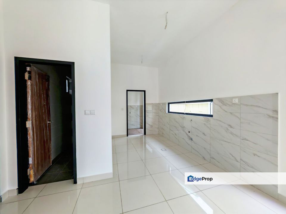 Taman Impian Emas / Honeydale Residence / Double Storey Cluster , Johor, Johor Bahru