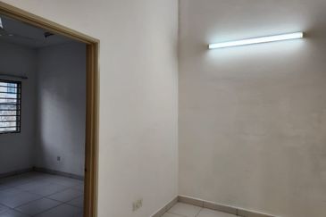 Rafflesia, Pelangi Semenyih 2 for Rent