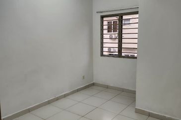 Rafflesia, Pelangi Semenyih 2 for Rent