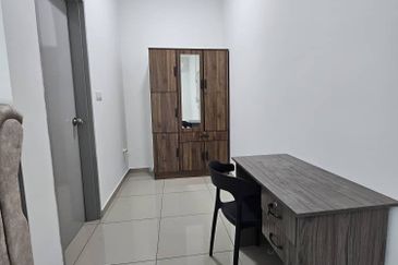 Nikka City Sentral@Bandar Sri Permaisuri K.L. room for Rent