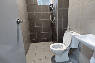 Nikka City Sentral@Bandar Sri Permaisuri K.L. room for Rent