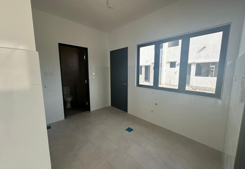 [FREEHOLD] SERAI 168