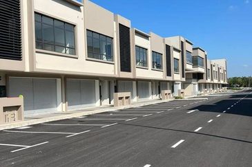 Taman Saujana Utama 3