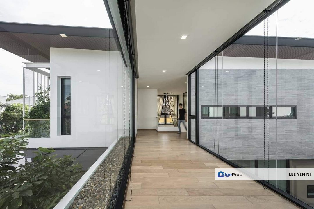 Double Volume Ceiling 2 Storey Bungalow, Selangor, Shah Alam