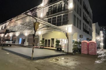 Georgetown Shoplot For Sale