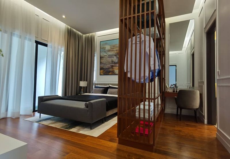 Freehold New Bungalow