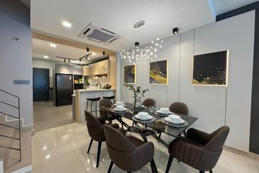 New 3 Storey Linkhouse near Bukit Jelutong