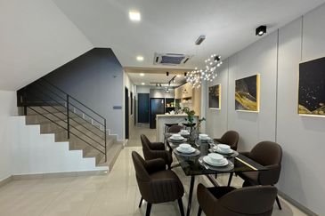 New 3 Storey Linkhouse near Bukit Jelutong