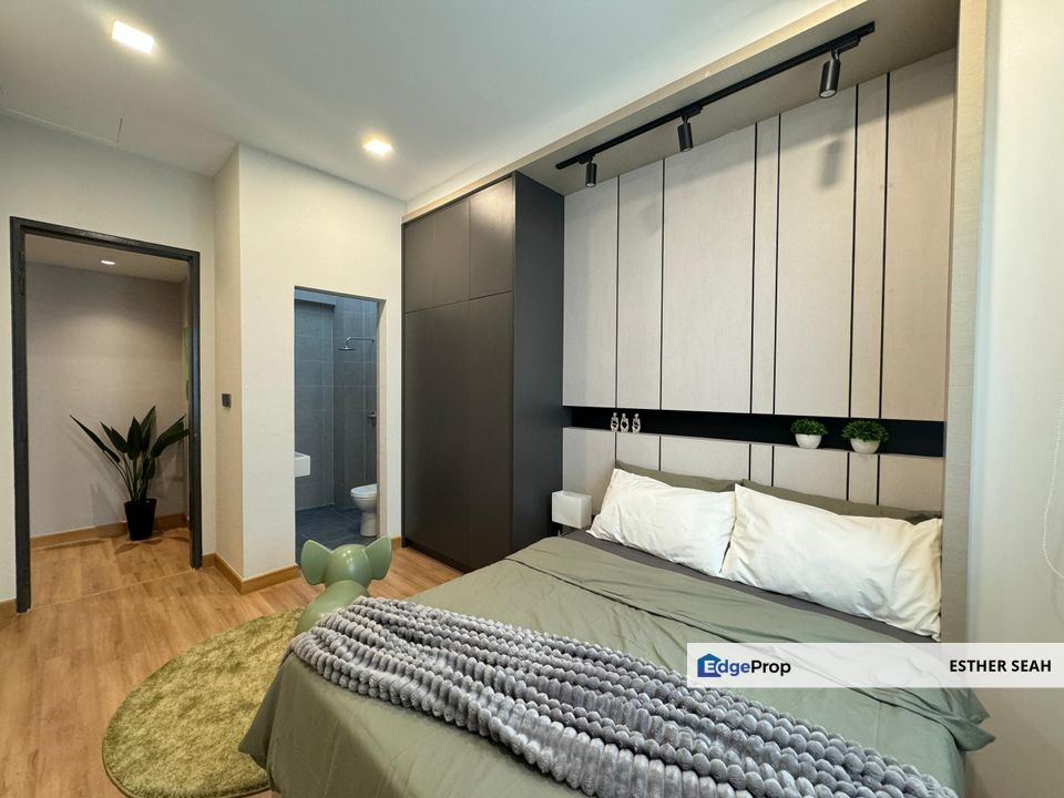 New 3 Storey Linkhouse near Bukit Jelutong, Selangor, Shah Alam