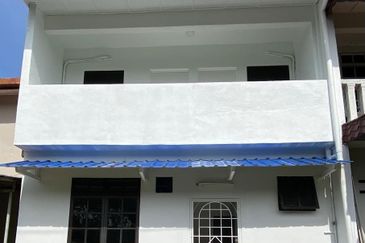 Newly renovated double storey @ Taman Impian Ehsan, Balakong, Seri Kembangan