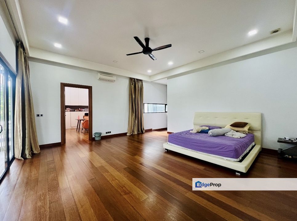 Freehold, Corner Happy Wooden Home  , Selangor, Kajang