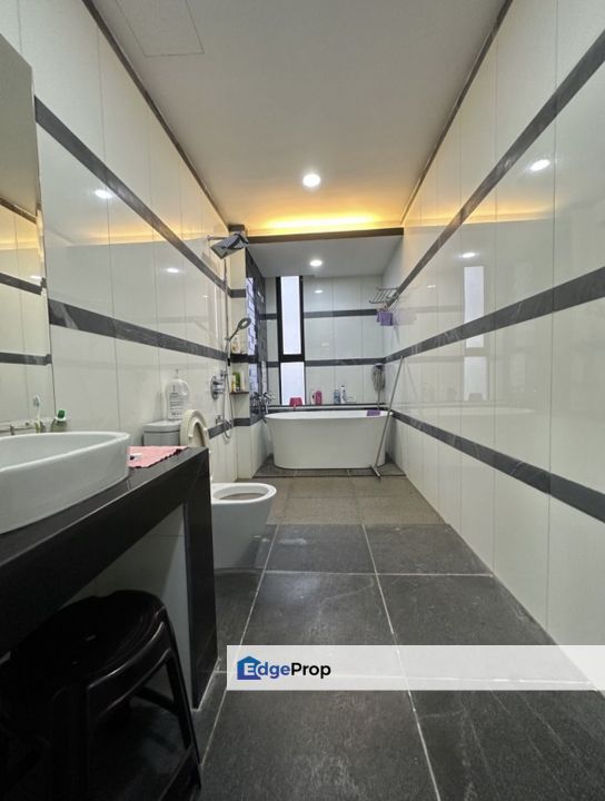 Freehold, Gated Guarded, Fully Rennovated , Selangor, Shah Alam