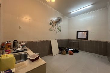 Bandar Tun Hussein Onn