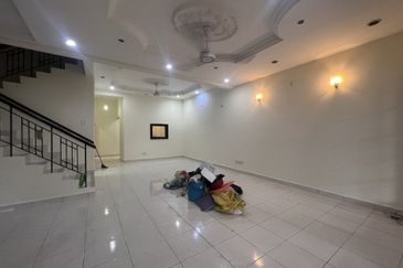 Bandar Tun Hussein Onn