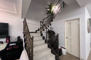 Bandar Tun Hussein Onn