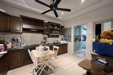 Bandar Tun Hussein Onn