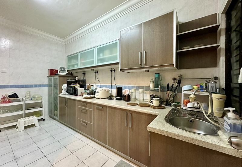 SL 13, Bandar Sungai Long