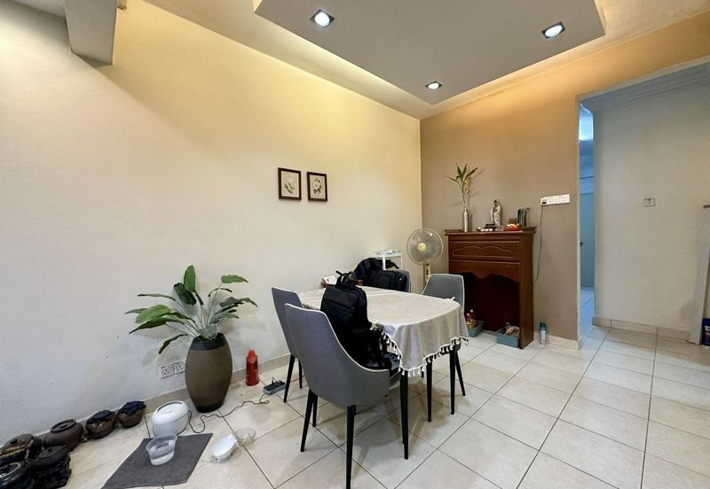 SL 13, Bandar Sungai Long