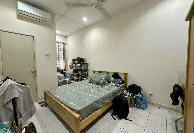 SL 13, Bandar Sungai Long