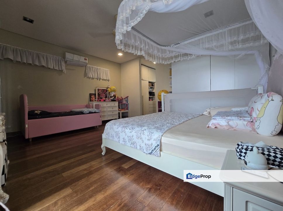 Double Volume Ceiling, Freehold, Gated Guarded , Kuala Lumpur, Country Heights Damansara