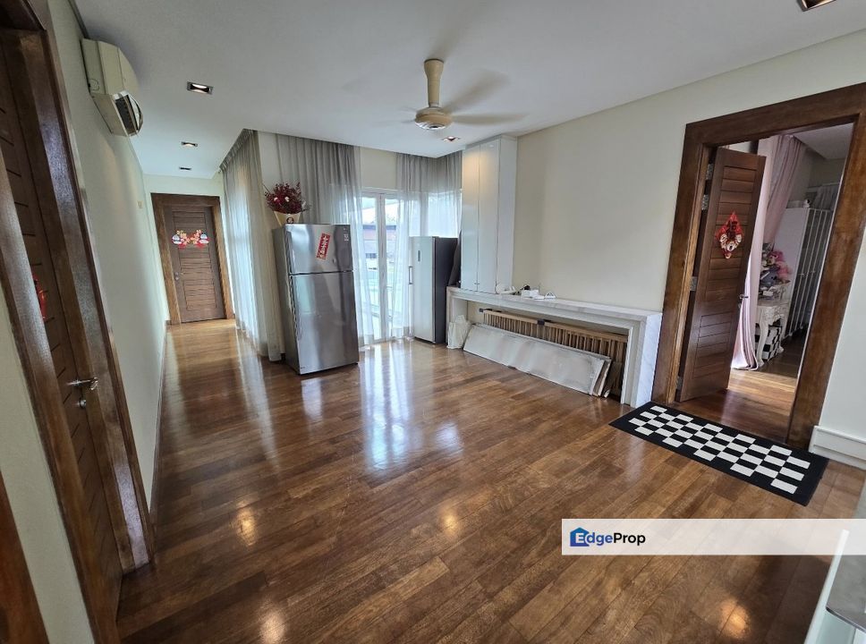 Double Volume Ceiling, Freehold, Gated Guarded , Kuala Lumpur, Country Heights Damansara