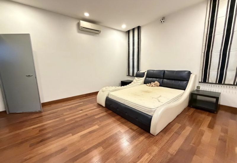 Bandar Tun Hussein Onn