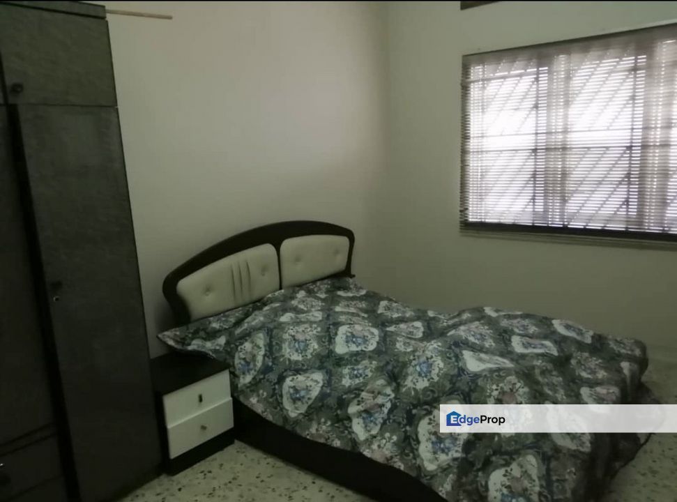 Big Terrace, Many Bedroom , Selangor, Seri Kembangan