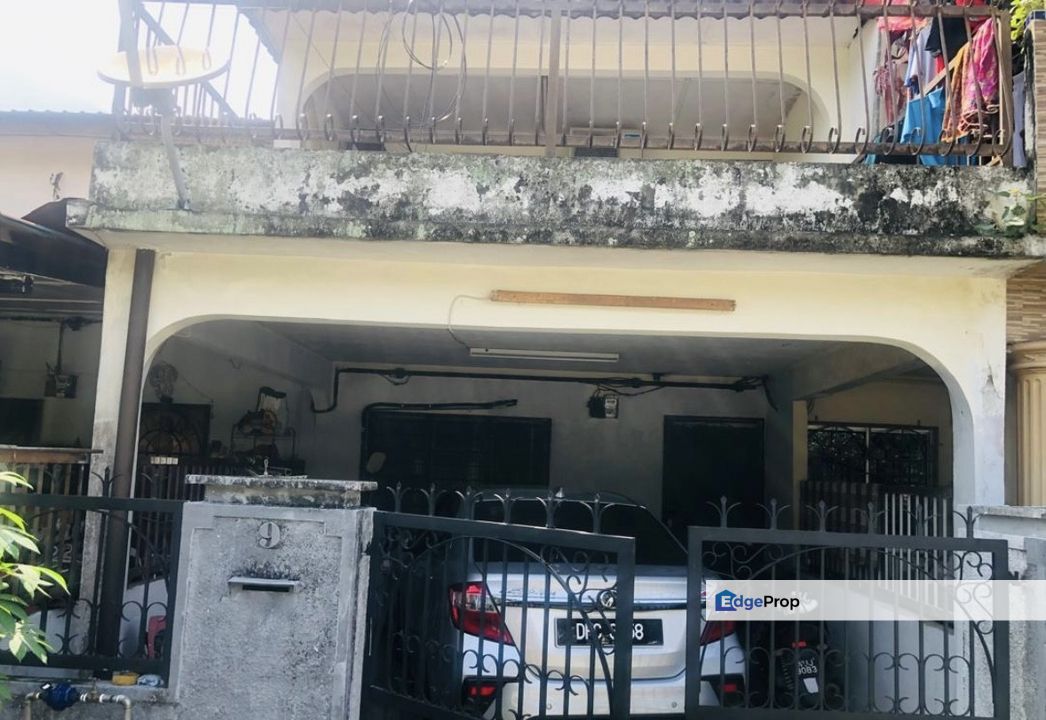 Extended kitchen and car porch, Freehold, Balcony , Selangor, Kajang