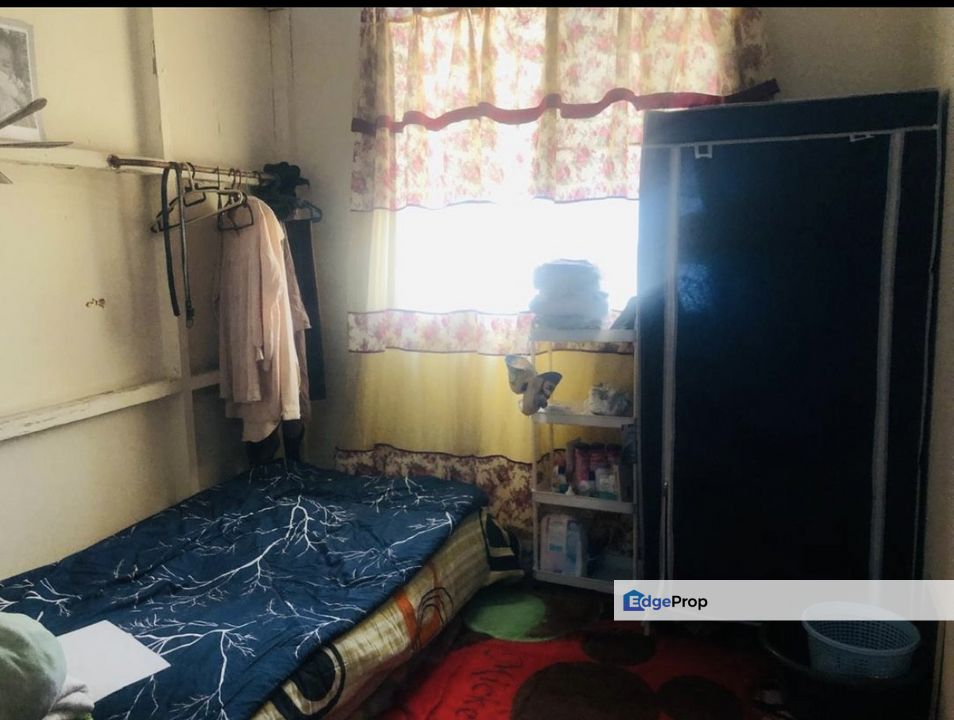 Extended kitchen and car porch, Freehold, Balcony , Selangor, Kajang