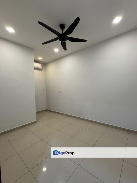 Gated Guarded, Freehold, Rennovated , Selangor, Semenyih