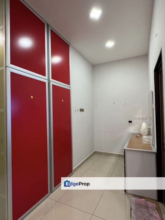 Gated Guarded, Freehold, Rennovated , Selangor, Semenyih