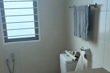 Avenue 2, Lake Valley