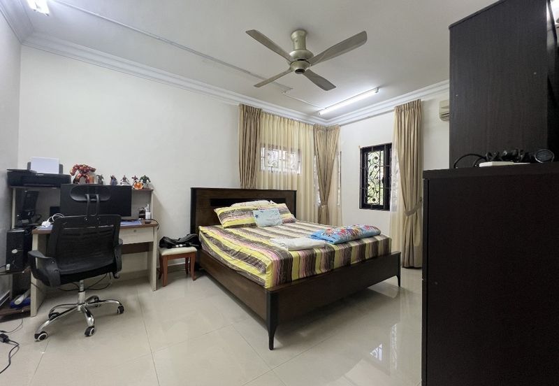 Bandar Tun Hussein Onn