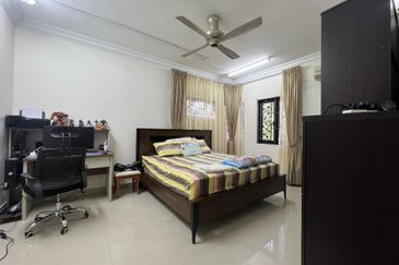 Bandar Tun Hussein Onn