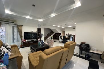 Bandar Tun Hussein Onn