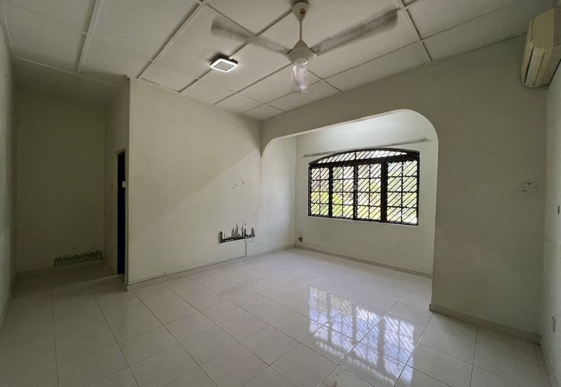 Persiaran Sungai Long 6