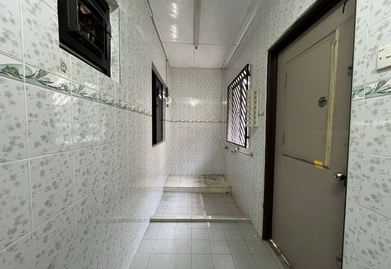 Persiaran Sungai Long 6