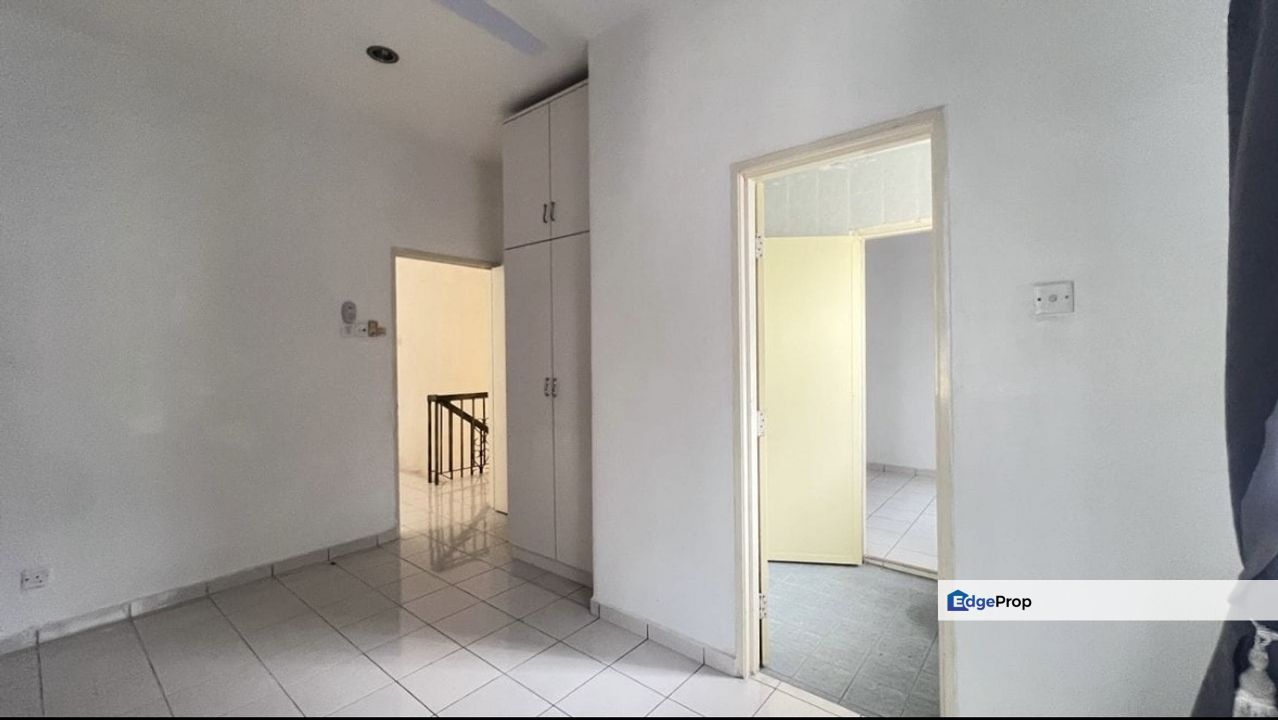 End lot, Kitchen Extend, Only Chinese Tenant , Selangor, Bandar Damai Perdana