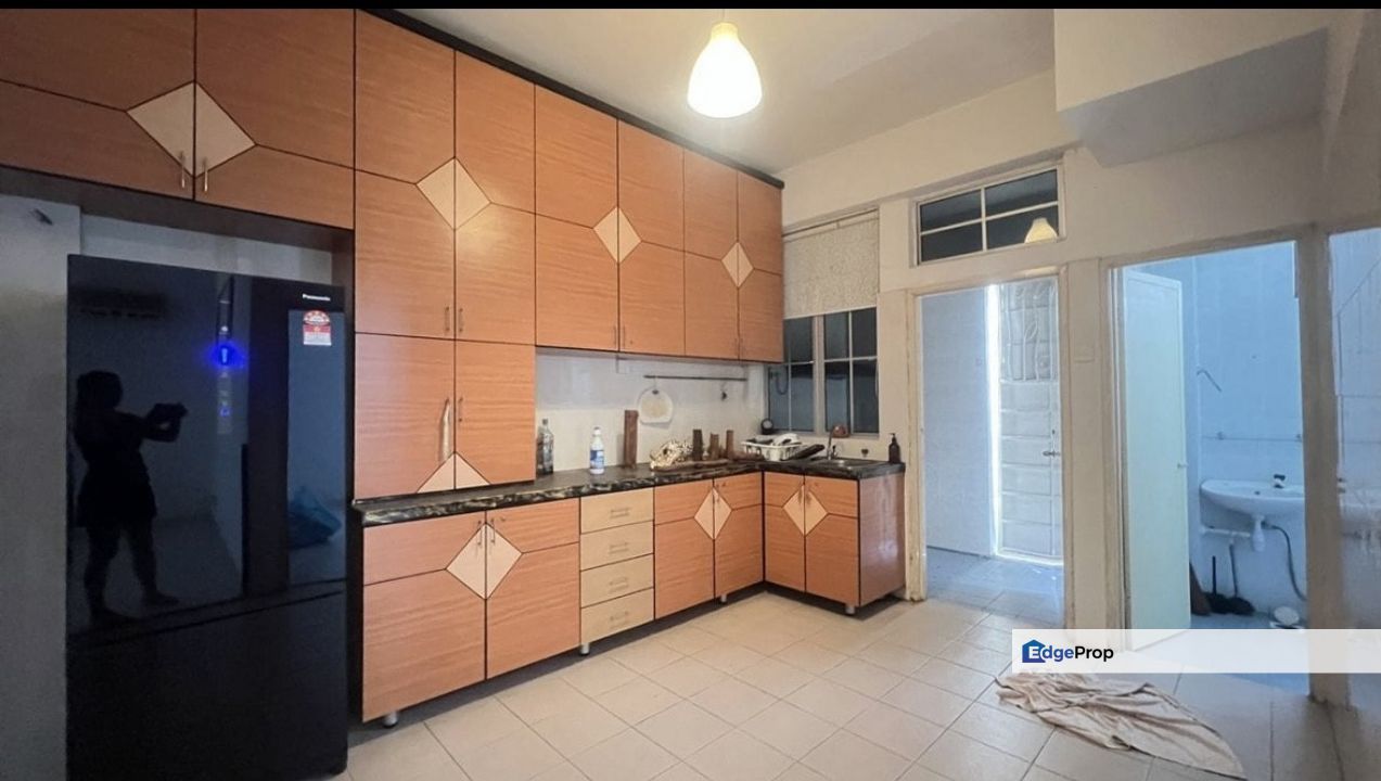 End lot, Kitchen Extend, Only Chinese Tenant , Selangor, Bandar Damai Perdana