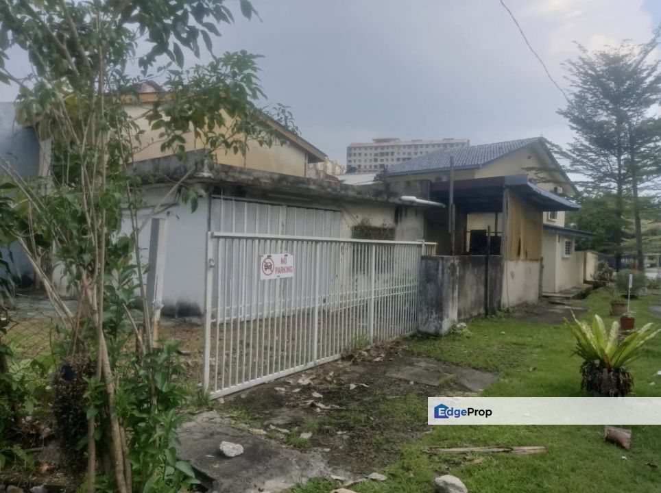 Corner Lot, Must Rebuilt , Selangor, Ampang