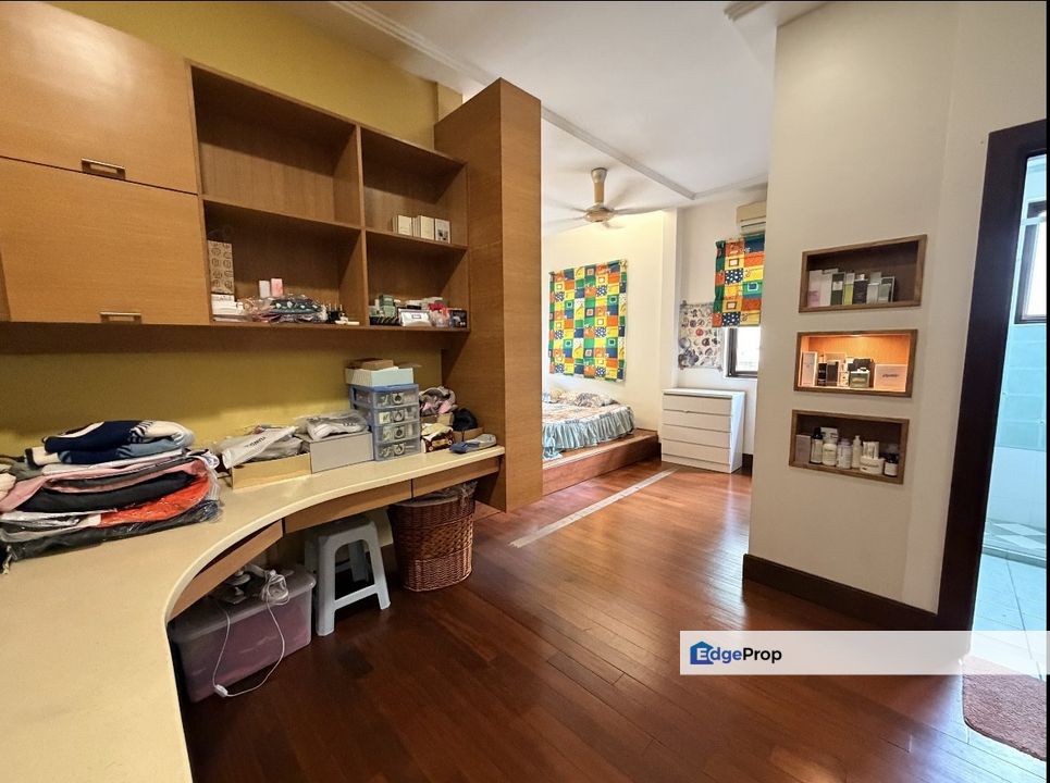 Freehold, Gated Guarded, Fully Extend , Kuala Lumpur, Seputeh