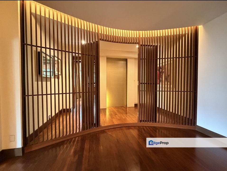 Freehold, Gated Guarded, Fully Extend , Kuala Lumpur, Seputeh